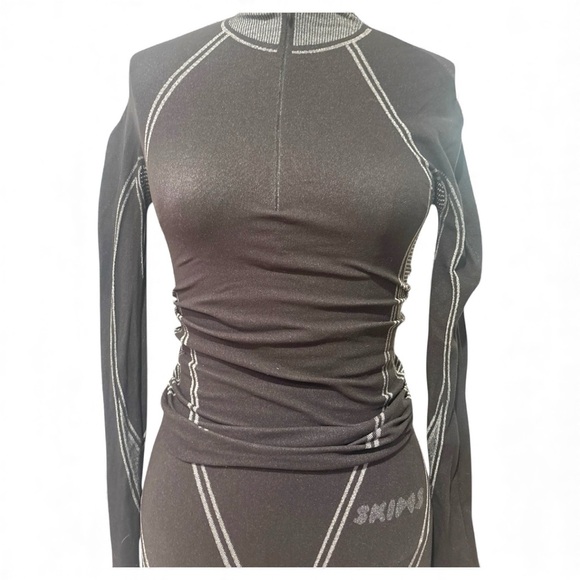 SKIMS Base Layer Set XXS 2 piece set• NWT • Rare Sold Out Color - Picture 5 of 12
